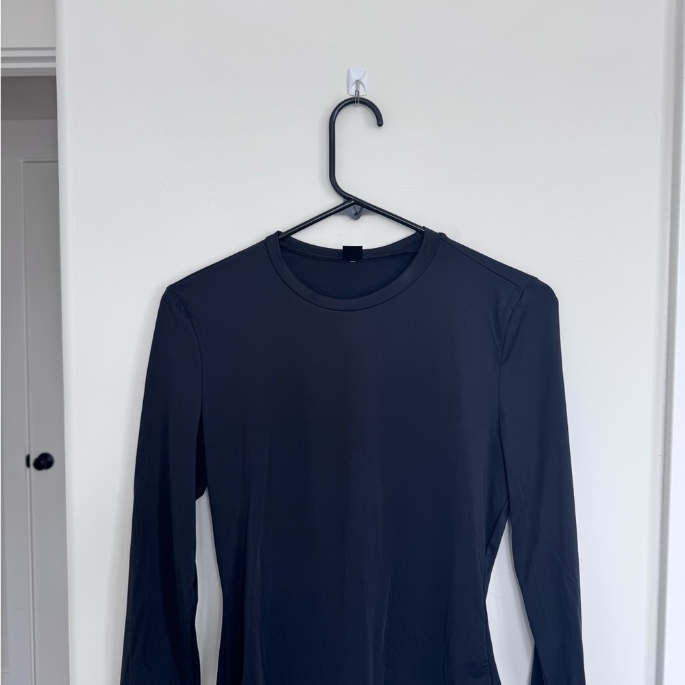SHEIN Black Long-Sleeve Crewneck Bodysuit